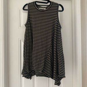 CHLOE K sharkbite flowy striped tunic tank top size XS